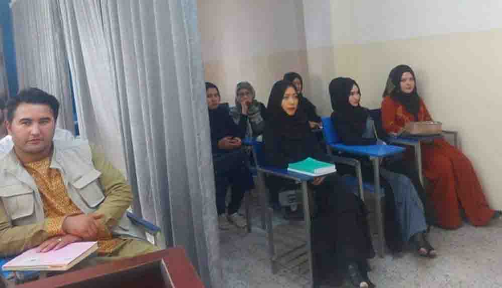Taliban'dan üniversiteli kadınlara: Yüzünüzü peçe ile kapatın