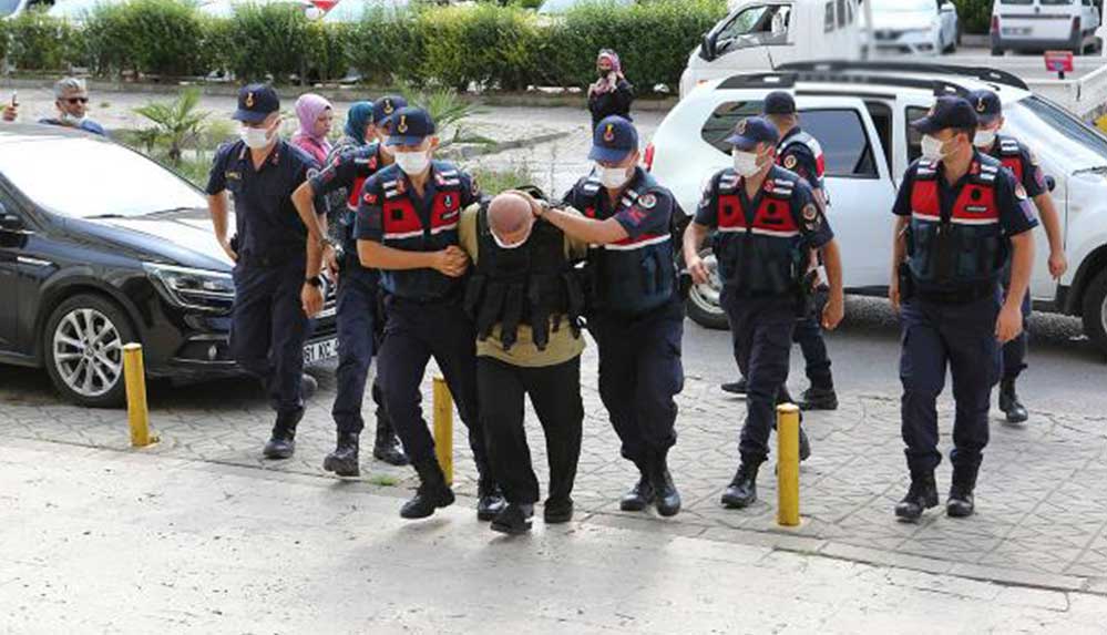 Trabzon'da 3 kızını tabancayla vurarak öldüren imam tutuklandı