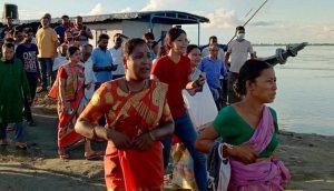 Hindistan’da iki yolcu teknesi çarpıştı, bir kişi öldü, 30 kişi kayboldu