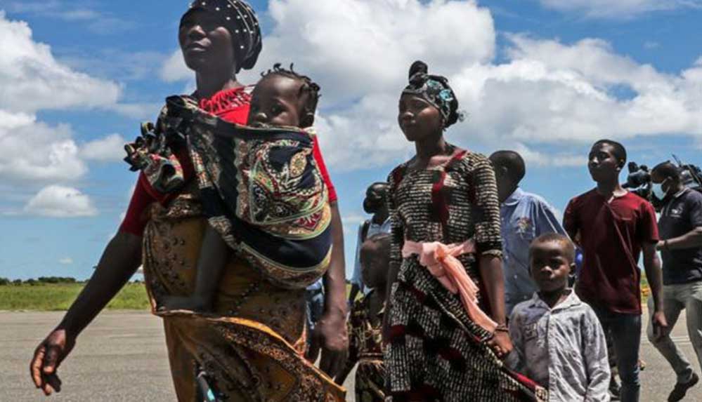 WFP-Mozambik-ofisinin-Twitter-hesabından-yapılan-açıklamada,-Cabo-Delgano'nun-Palma-bölgesine-ulaşan-ilk-yardım-malzemeleri-arasında-gıda-ve-hijyen-malzemelerinin-bulunduğu-belirtildi