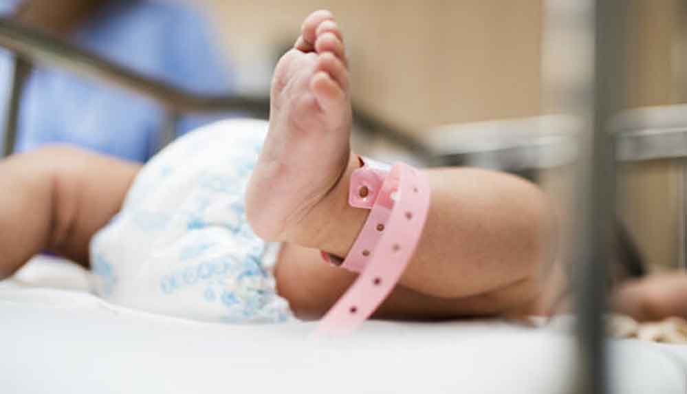 17-yaşındaki-kız-çocuğu-YouTube'dan-izlediği-videolarla-evde-doğum-yaptı