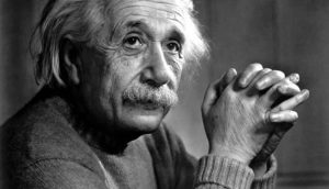 Albert Einstein'ın not defteri 13 milyon dolara satıldı