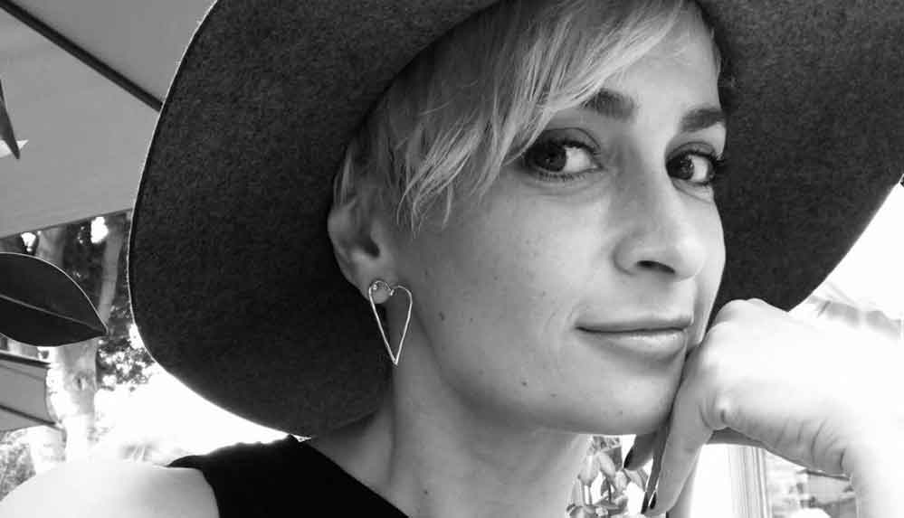 Alec Baldwin film çekiminde silahla 2 kişiyi vurdu: 1 ölü, 1 yaralı