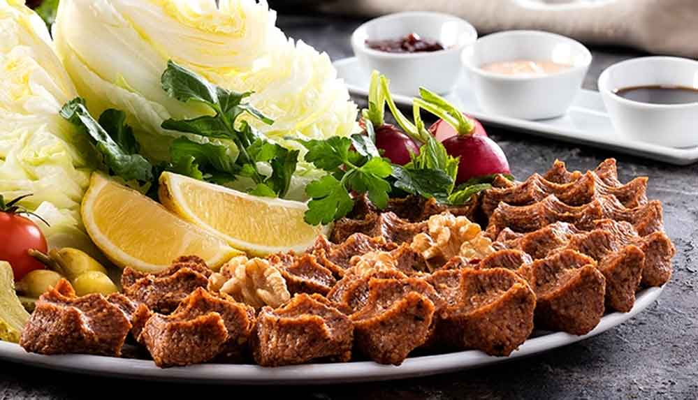 Çiğ-köfte-nasıl-yapılır--Çiğ-köfte-tarifi-ve-yapılışı