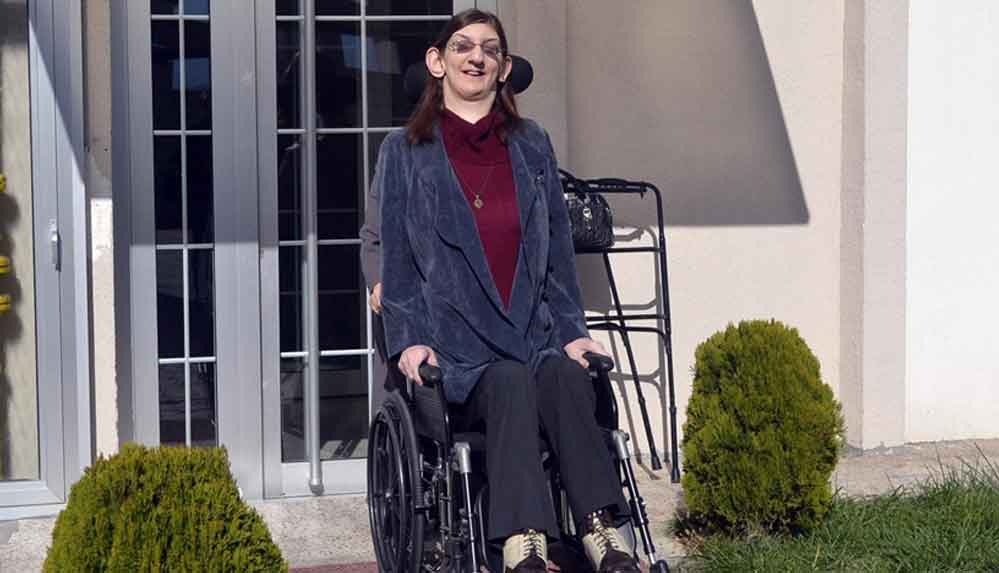 'Dünyanın-en-uzun-boylu-kadını'-Rumeysa-Gelgi,-Guinness-Rekorlar-Kitabı'na-girdi