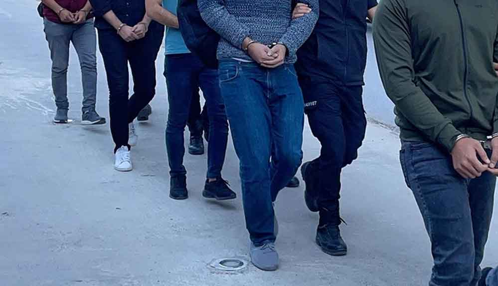 FETÖ'nün-'mahrem-hizmetler'-yapılanması-soruşturmasında-98-şüpheli-hakkında-gözaltı-kararı