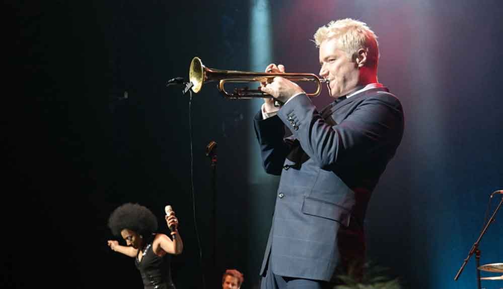 Grammy ödüllü Chris Botti AKM'de konser verecek