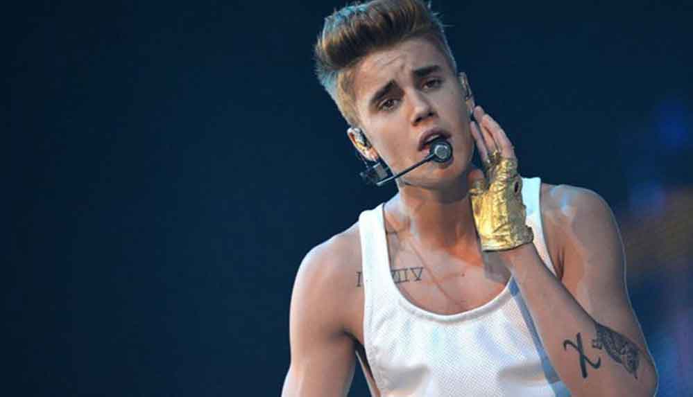 Justin Bieber yüz felci geçirdi!