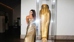 Kim Kardashian'ın fotoğrafı tarihi eser kaçakçılığını ortaya çıkardı