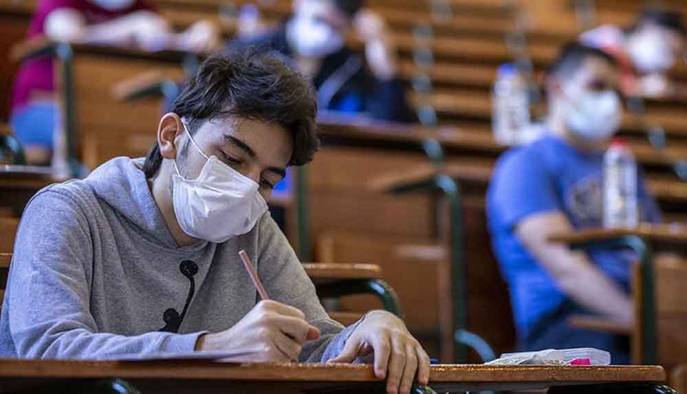 MEB,-358-öğrenciyi-yurt-dışına-gönderecek