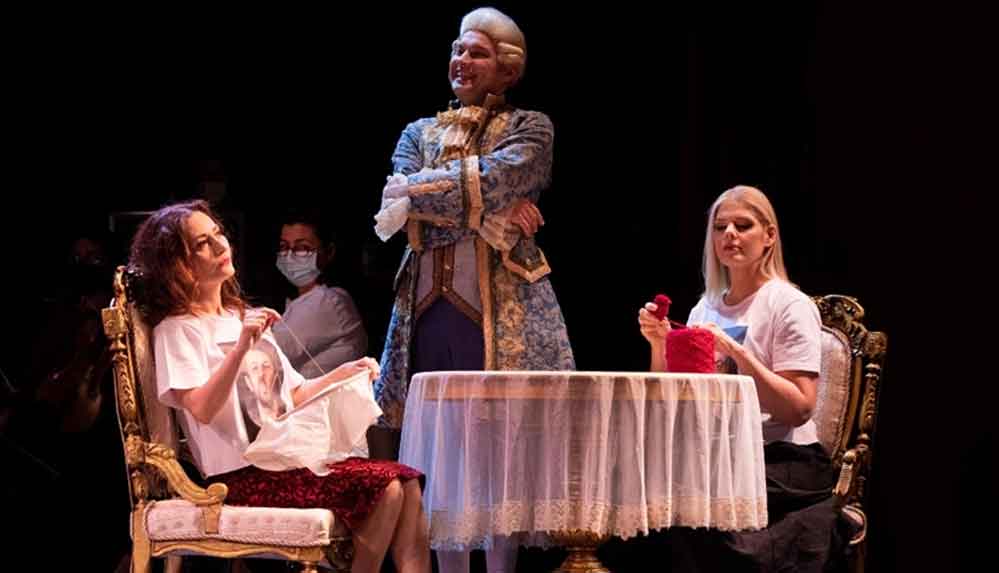 Mozart'ın-ünlü-operası-'Cosi-Fan-Tutte'-İstanbul'da-prömiyer-yaptı