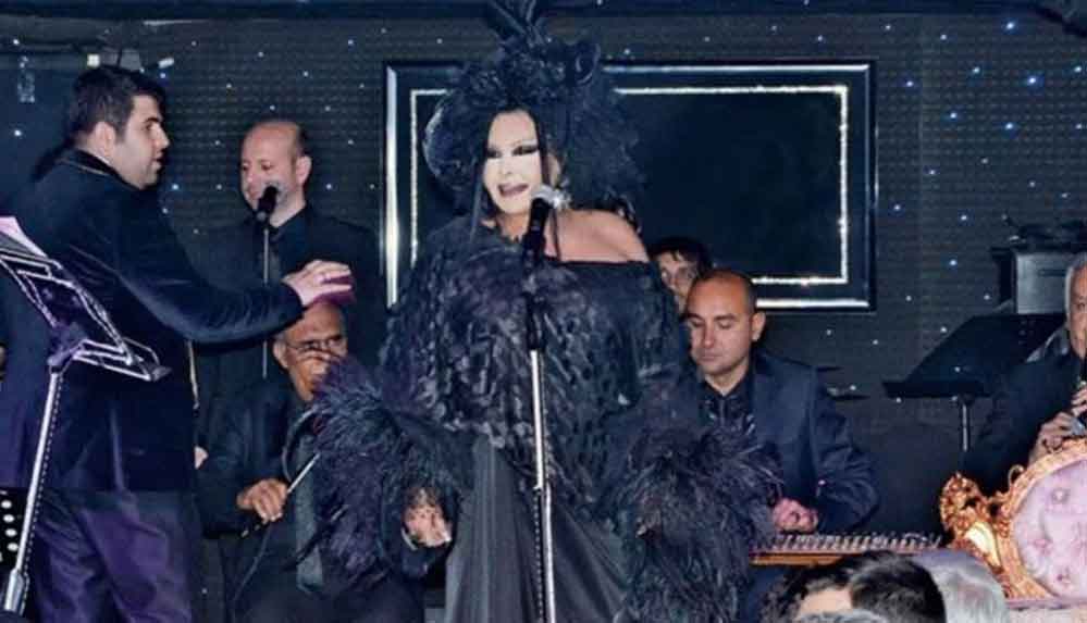 Orkestra-ekibinden-Bülent-Ersoy'a-tepki--Hayatımızı-mahvettin