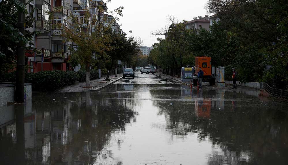 Trakya'da-kuvvetli-sağanak-devam-ediyor