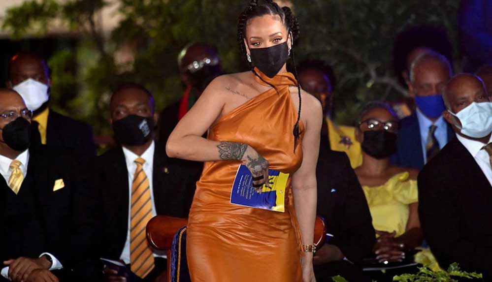 Rihanna'ya Barbados'ta Ulusal Kahraman nişanı verildi
