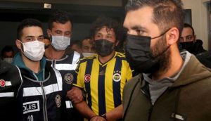 İstanbul Emniyeti'nden Fenerbahçe forması özrü