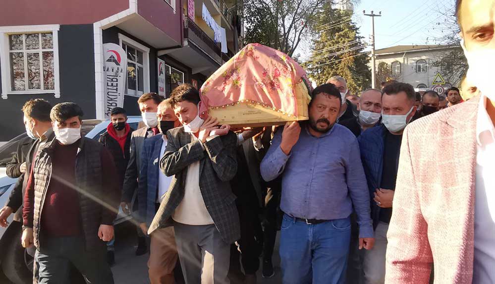 Afgan mültecinin saldırısına uğrayan Ayşegül, gözyaşları arasında son yolculuğuna uğurlandı