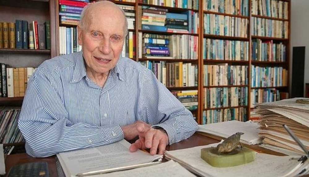 ABD'de emekli doktor, 89 yaşında fizik doktorasını tamamladı