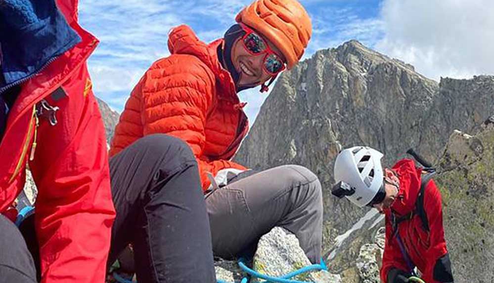 Everest'te kaybolan 3 dağcının cesetleri bulundu