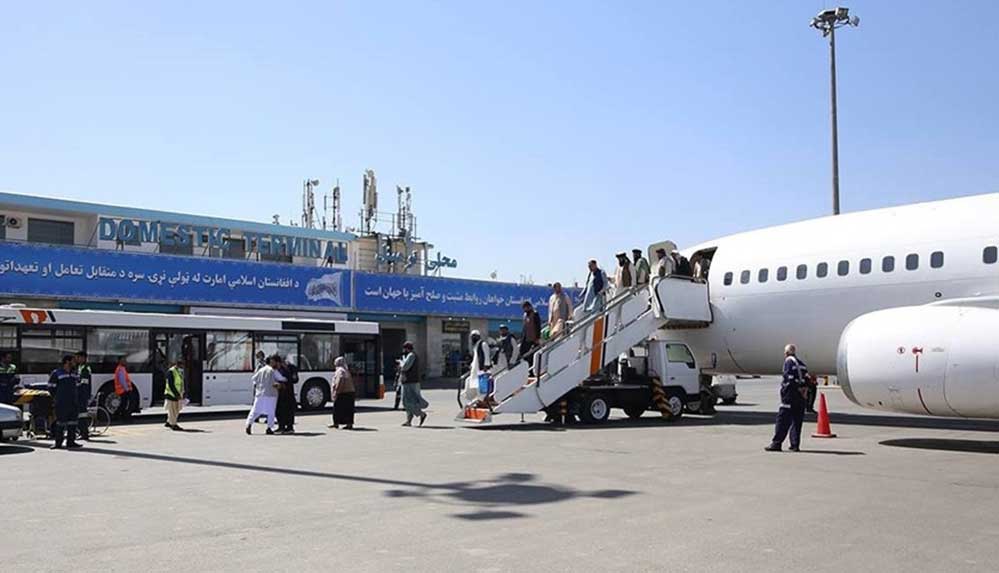 Taliban yönetimi Kabil'de pasaport dağıtımını askıya aldı