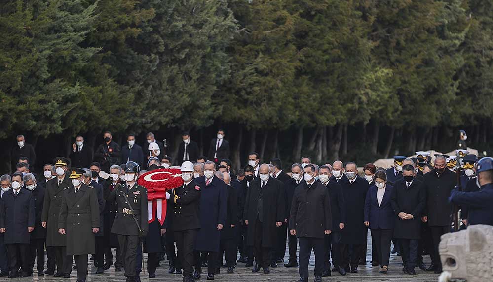 Ulu Önder Atatürk için Anıtkabir'de devlet töreni düzenlendi