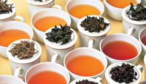 İngiliz çay firması günde 300'e kadar farklı çayları tadabilecek tiryaki arıyor