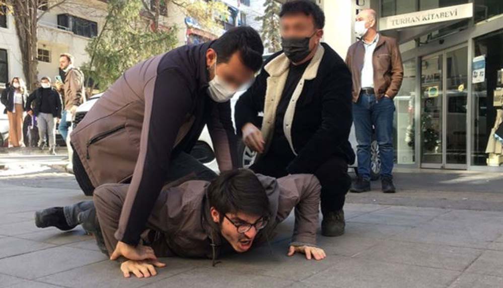 Ankara'daki 'barınamıyoruz' eylemine polis müdahalesi: Gözaltılar var
