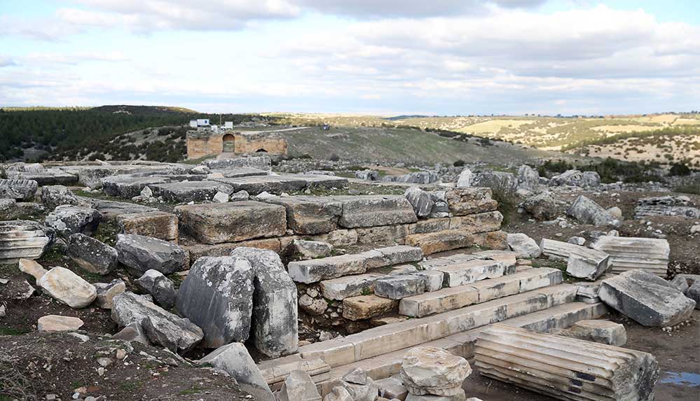 Blaundos Antik Kenti'nde "bereketin sembolü Demeter"in sunak alanı bulundu