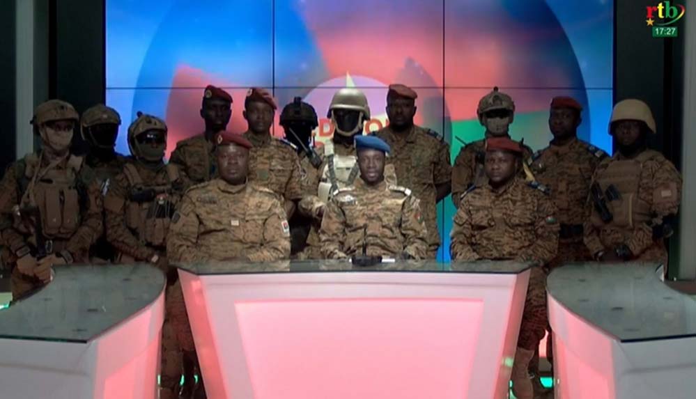 Burkina-Faso'da-asker-yönetime-el-koydu