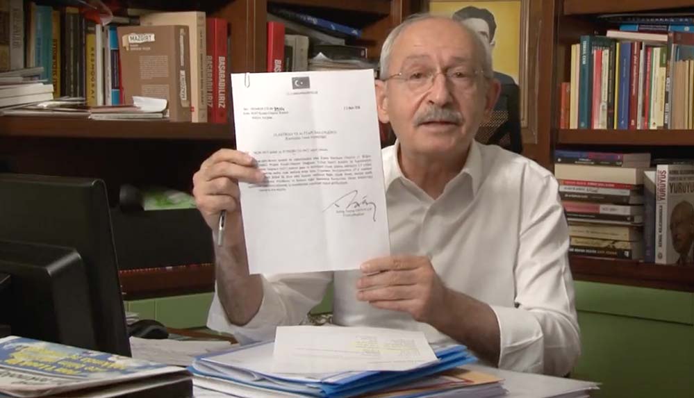 Kılıçdaroğlu--Bir-ıslak-imza-ile-hazineden-6-milyar-TL'nin-nasıl-iç-edildiğini-anlatmak-istiyorum