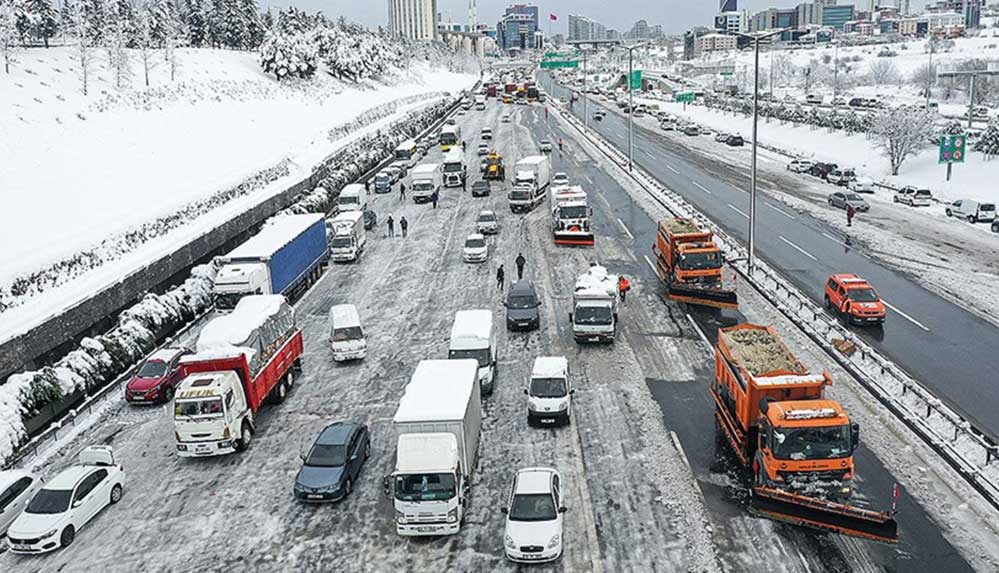 Trakya ve Anadolu'dan İstanbul'a araç girişi başladı