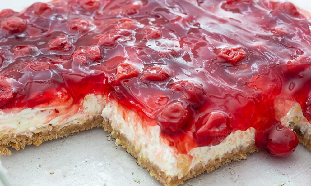 Beths-delicious-cherry-cheesecake-1