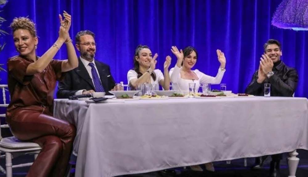 Ezgi Mola, dolandırılma hikayesini anlattı: 'Kendi yöntemlerimle paramı geri aldım'