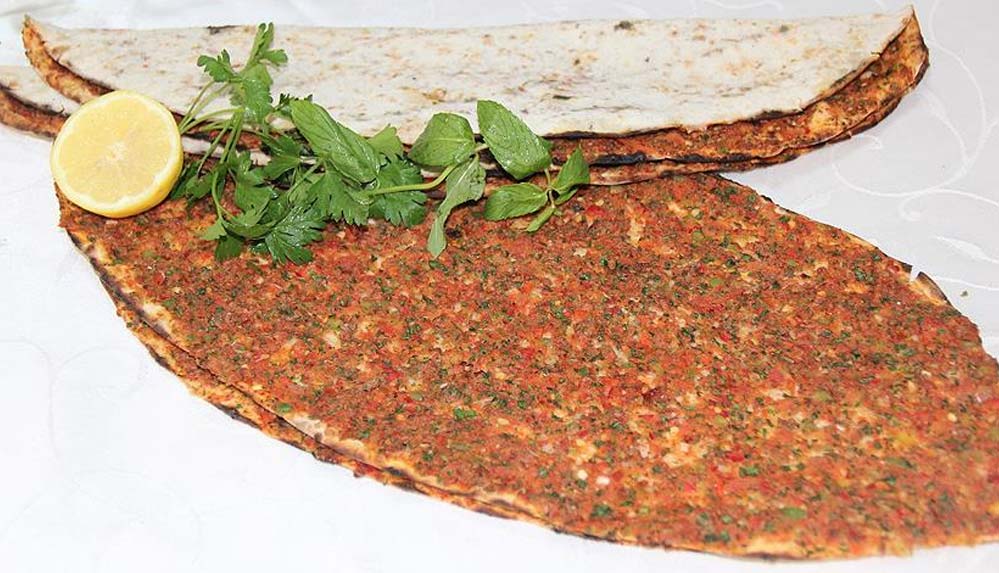 'Lahmacunun-tadı-yok'-diyen-müşteriye-yanıt-sosyal-medyada-gündem-oldu