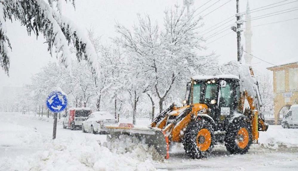 Meteoroloji'den felaketi yaşayan Isparta için uyarı: Yoğun kar yağışı ve şiddetli lodos...