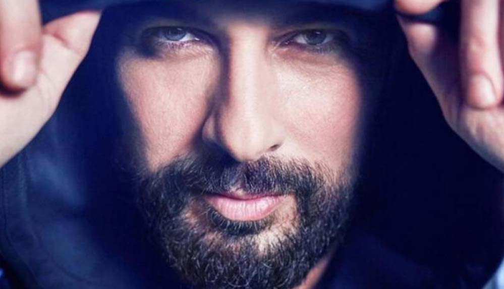 Tarkan'dan savaş tepkisi: 'Affedin bizi, affedin çocuklar' 4 Tarkan'ın-'Geççek'-şarkısı-sosyal-medyada-gündem-oldu--'Düş-babam-artık,-düş-yakamızdan'