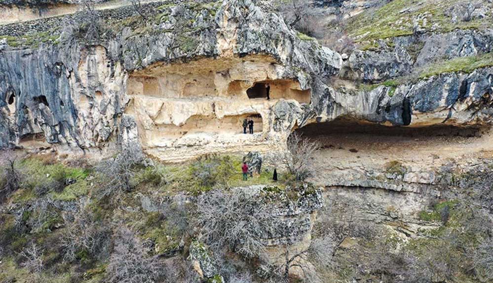 Elazığ'da bir vadide Roma dönemine ait 1800 yıllık kalıntılar tespit edildi