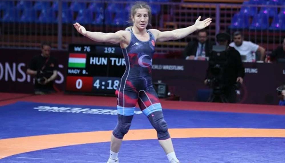 Avrupa-Güreş-Şampiyonası'nda-Yasemin-Adar-Yiğit,-5.-kez-Avrupa-şampiyonu