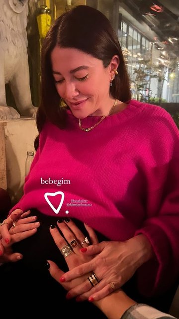 Başak Dizer'den karnı burnunda poz 3 Başak Dizer'den karnı burnunda poz