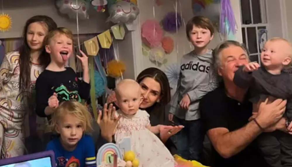 Genç model o sorulara dayanamadı: Babamın eşinin kaç çocuk doğuracağı beni ilgilendirmez!