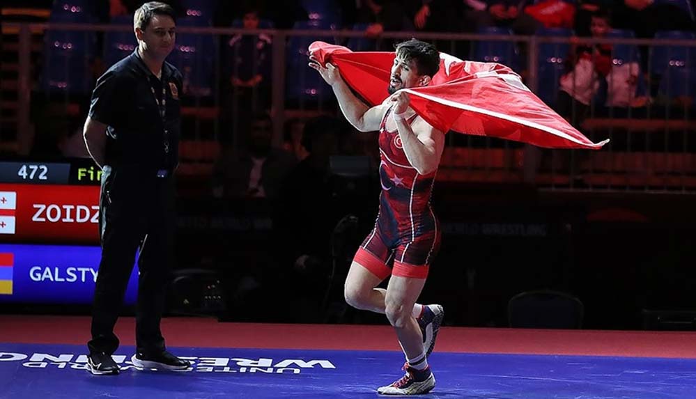 Milli güreşçi Kerem Kamal, Avrupa şampiyonu oldu 4 Milli-güreşçi-Kerem-Kamal,-Avrupa-şampiyonu-oldu