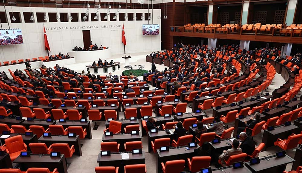 Seçim-kanunu-teklifi-TBMM-Genel-Kurulunda-kabul-edildi