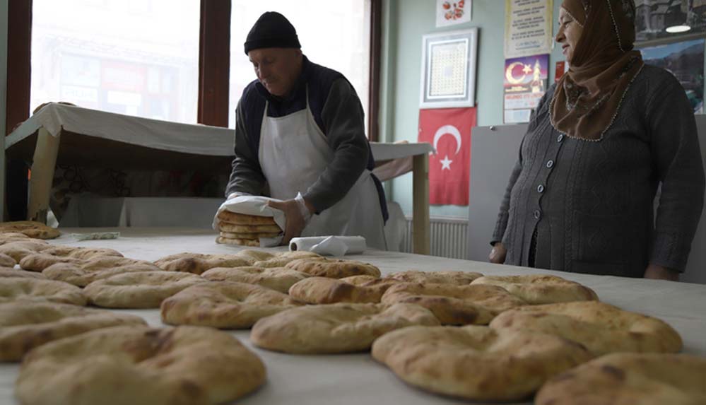 Taş fırından çıkan lezzet: Gelveri çöreği