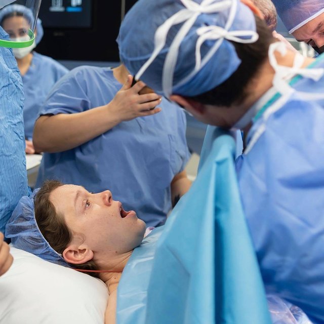 Ece Çeşmioğlu ve Taner Ölmez'in kızlarına kavuşma anı ortaya çıktı!