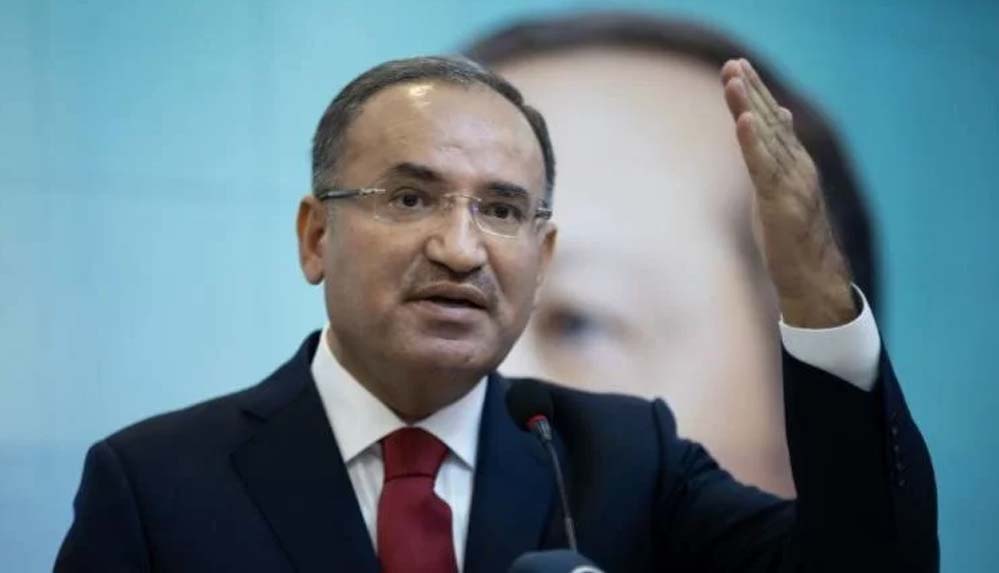 Bekir Bozdağ: Tweet attı diye soruşturma açılan bir kişi yok, tweete yazanlardan dolayı açılıyor