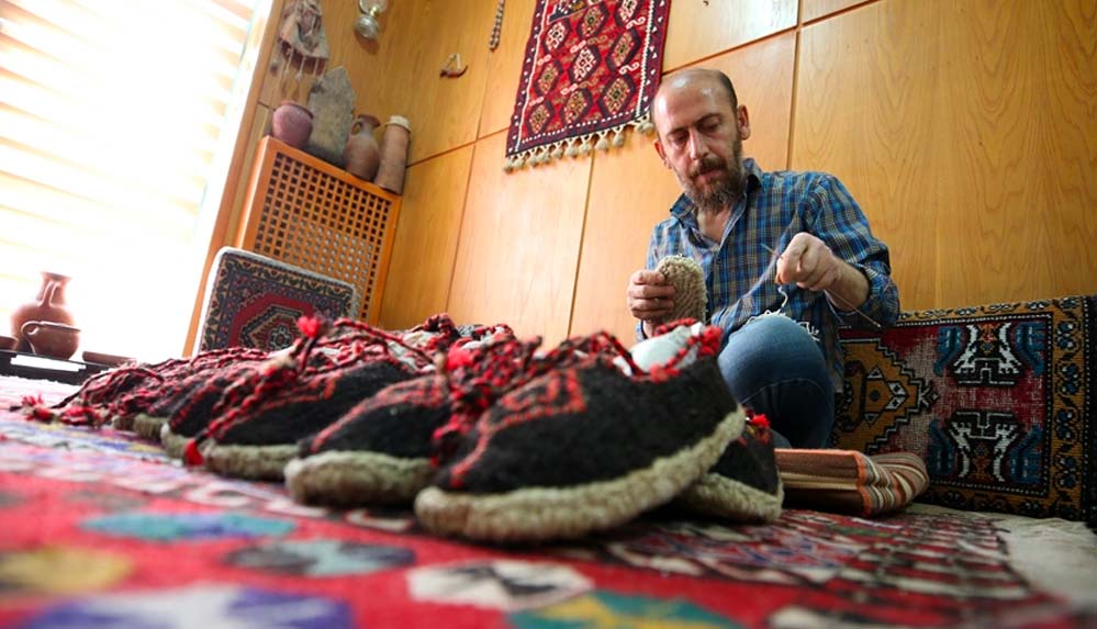 Kaybolmaya-yüz-tutan-harik-sanatını-yaşatmaya-çalışıyor