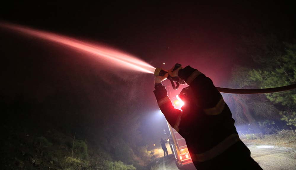 20 helikopter ve 14 uçakla Marmaris'teki orman yangınına müdahaleye başlandı