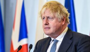İngiltere Başbakanı Johnson istifa etti