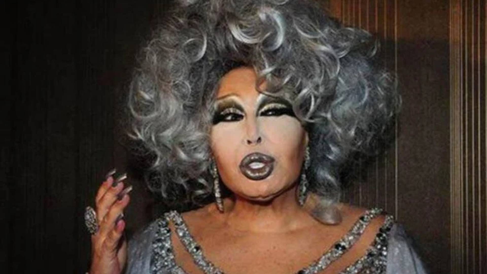 Bülent Ersoy'dan mezar isyanı