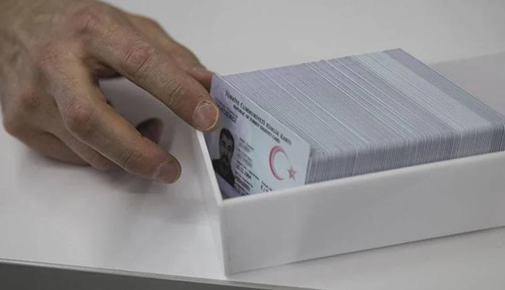 Kimliğindeki din bilgisini 'Tengri' olarak değiştirdi