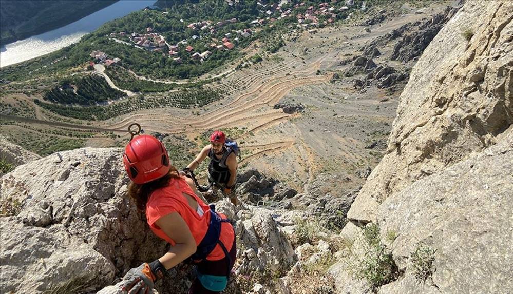 Via Ferrata parkuru adrenalin tutkunlarının rotası oldu